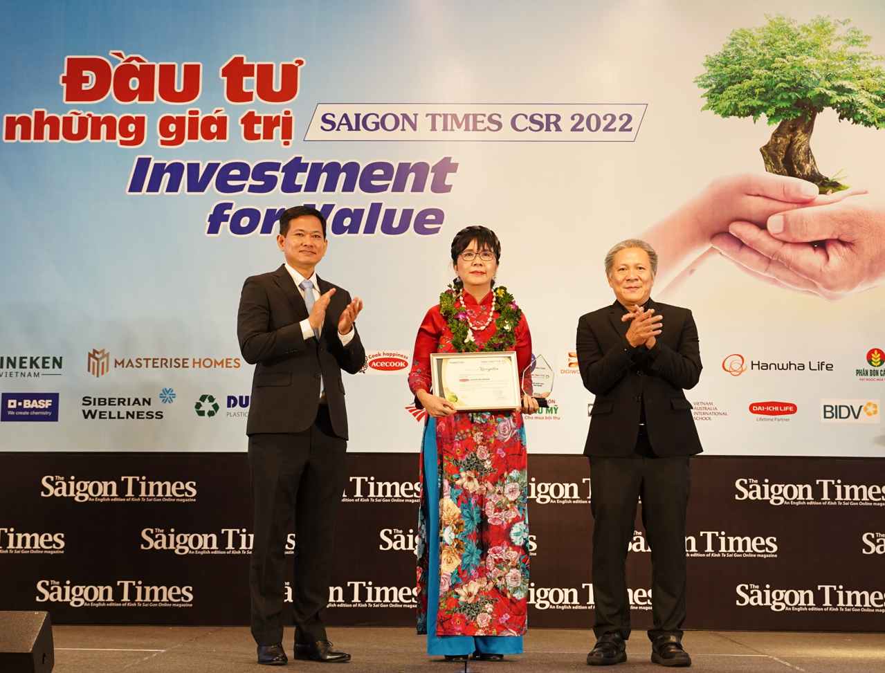 Dai-ichi Life Việt Nam được vinh danh “Doanh nghiệp vì Cộng đồng - Saigon Times CSR 2022” lần thứ tư...