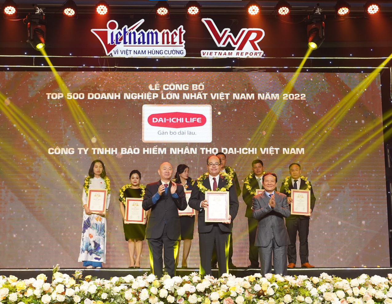 Dai-ichi Life Việt Nam xuất sắc vươn lên vị trí thứ 70 trong Top 500 Doanh nghiệp lớn nhất Việt Nam năm 2022...