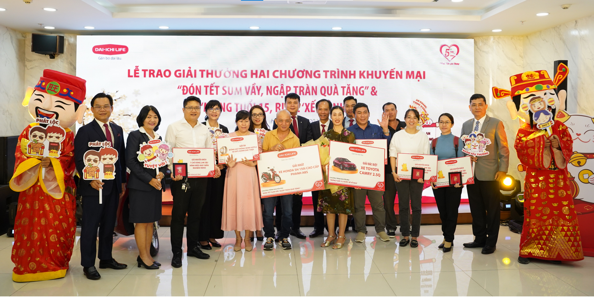 Dai-ichi Life Việt Nam tổ chức Lễ trao giải cho khách hàng trúng thưởng hai chương trình khuyến mại đặc biệt...