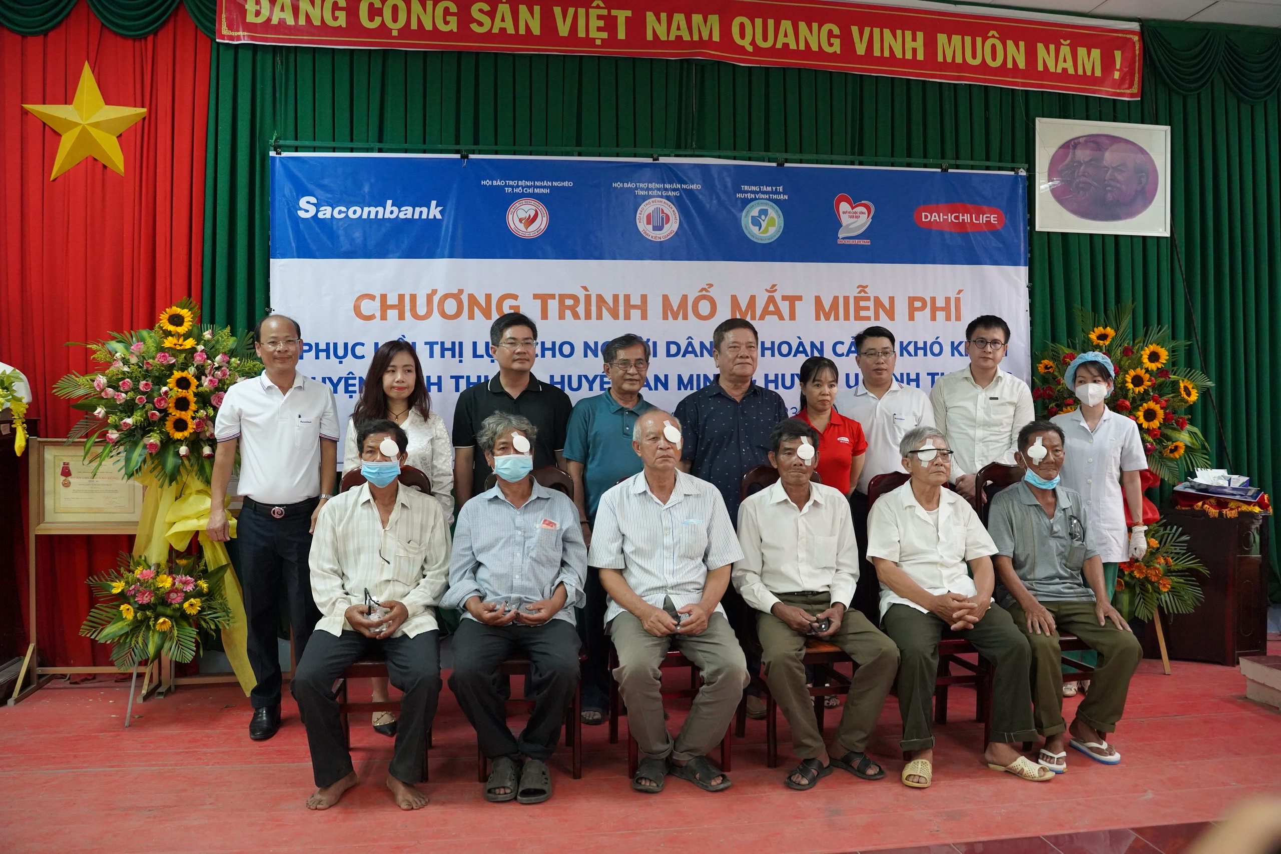 Dai-ichi Life Việt Nam và Sacombank triển khai chương trình Mổ mắt miễn phí cho người dân có hoàn cảnh khó khăn tại tỉnh Kiên Giang...