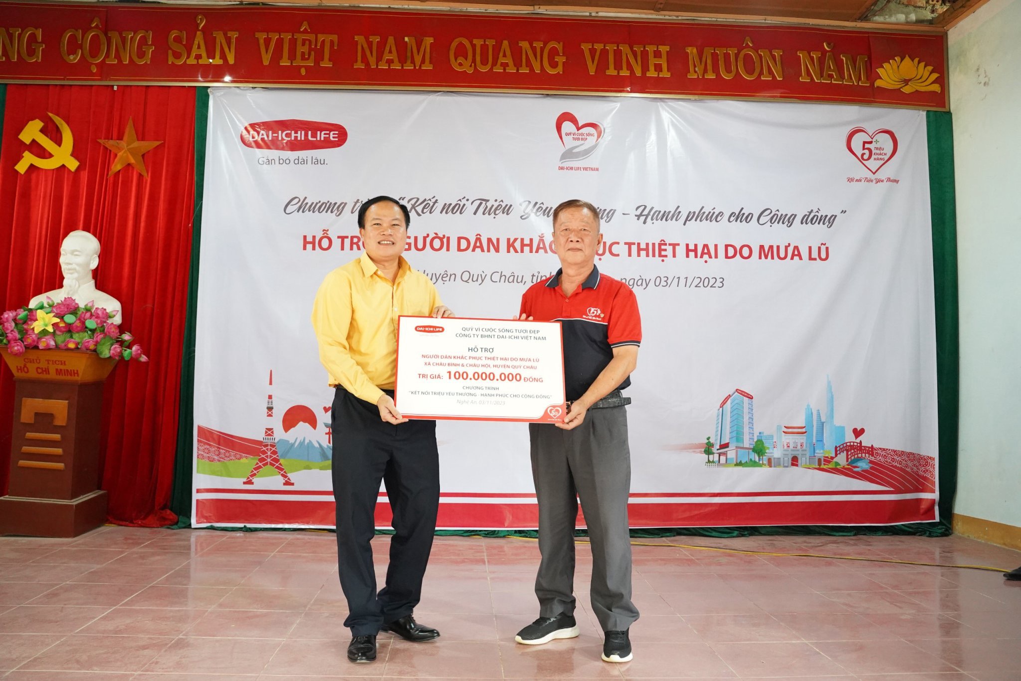 Dai-ichi Life Việt Nam hỗ trợ người dân khắc phục hậu quả mưa lũ tại ...